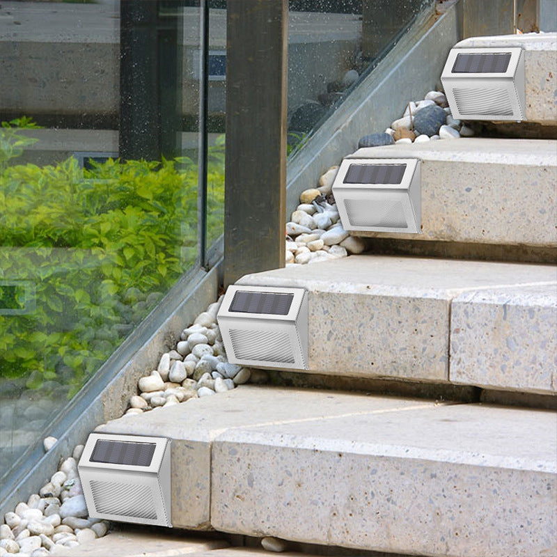 Solar powered 6 LED stair lamp