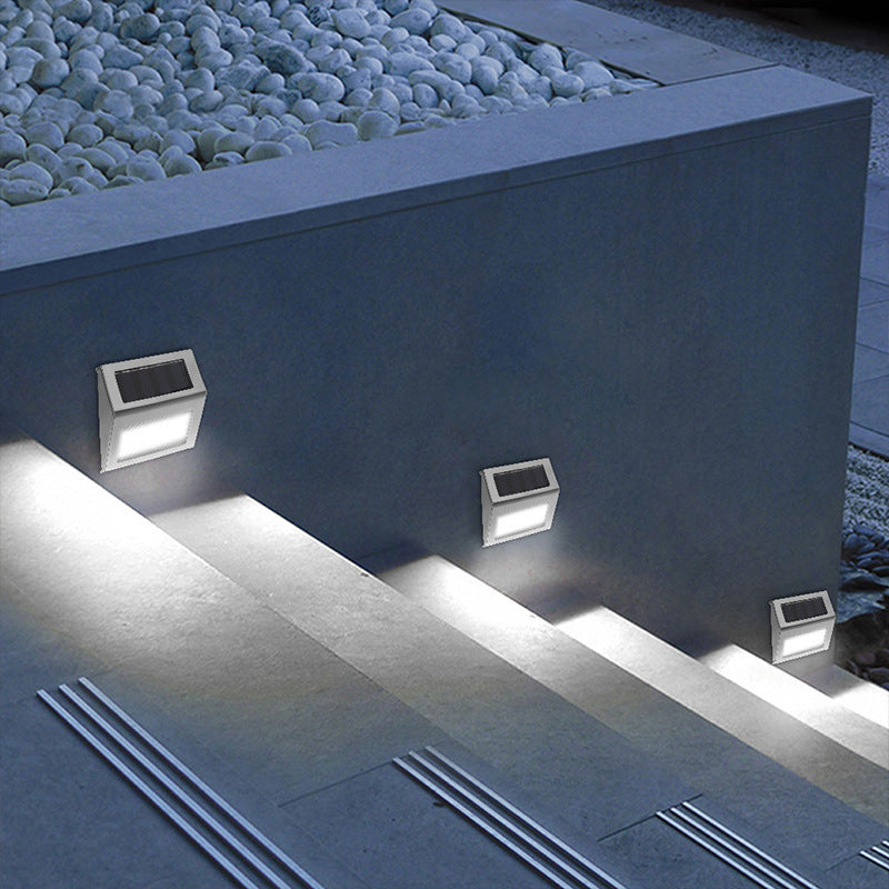 Solar powered 6 LED stair lamp